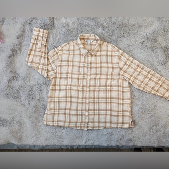 Old Navy Pleated Tan Long Sleeve Boyfriend Shirt size L - Picture 6 of 8